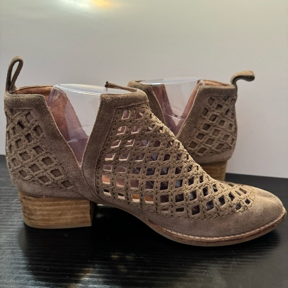 Jeffery Campbell Suede Taggart Cutout Taupe Ankle Boots - Picture 7 of 11